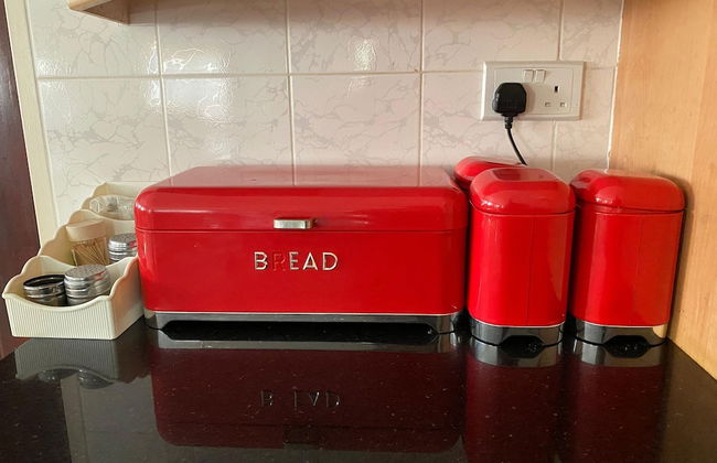 Luxurious 4 bed With Pool in Helensvale - 2255 - Foto 21