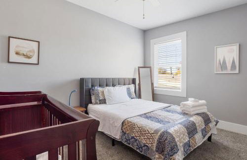 Spacious Home Garage Near Fountain Square-Family Friendly - Foto 26