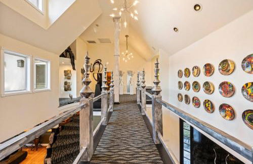 Vista De Lago Retreat Luxury Mansion with Pool and Theater - Foto 79