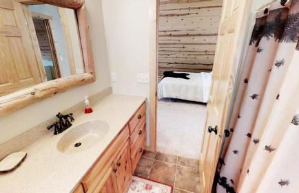 Lakefront Hideaway - Foto 50