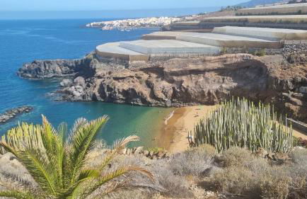Villa Azure Horizon and Breeze - Panoramic Ocean View and Heated Pool - Foto 73