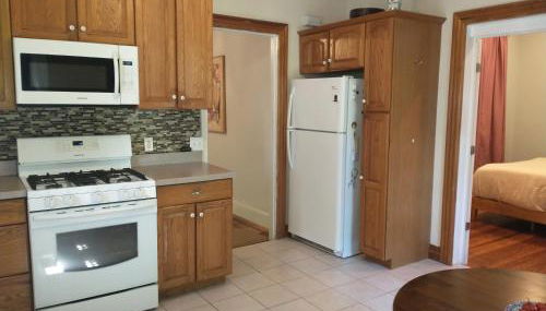 Comfortable 2 Bedroom House with Big Yard 30 Minutes to New York City - Foto 3, stove, dishwasher