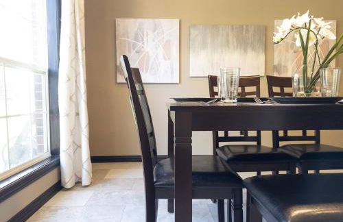 Your Family’s Home Away from Home w/ No Extra Fees - Foto 13