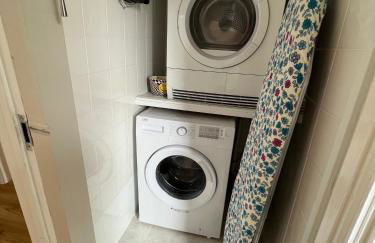 Stay in Yeovil Town Centre, Large 2 BD Apt With Parking, Sleeps 4 - Foto 13