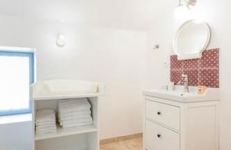 La Bastide du Père Mathieu Jacuzzi couvert et Piscine - Foto 30