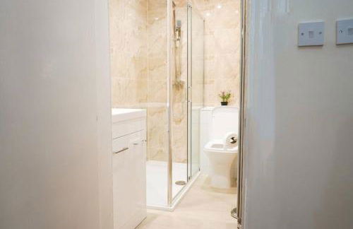 Glasgow - 2 Bedroom Apartment - Foto 7