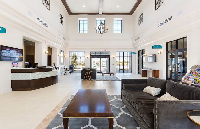 Spacious Family Home With Pool & Game Room - Foto 2