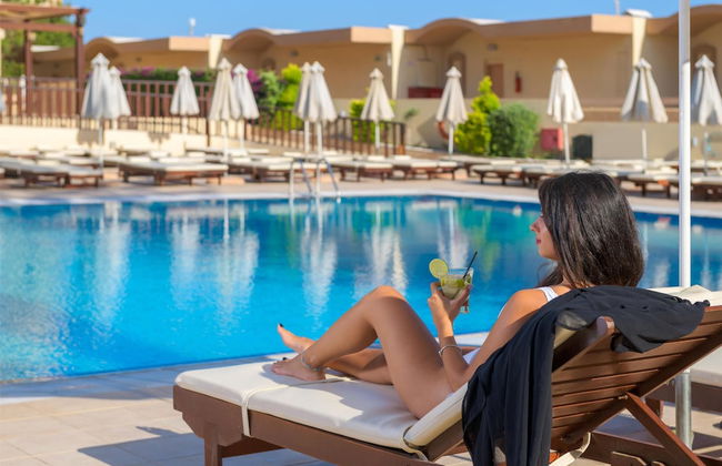 Sun Beach Resort - Foto 79