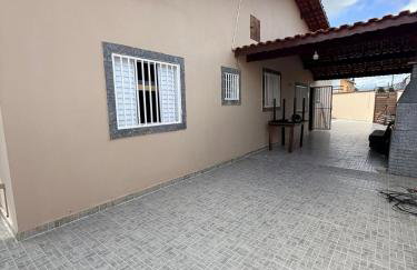 Casa próximo a plataforma de pesca com piscina e churrasqueira - Foto 49