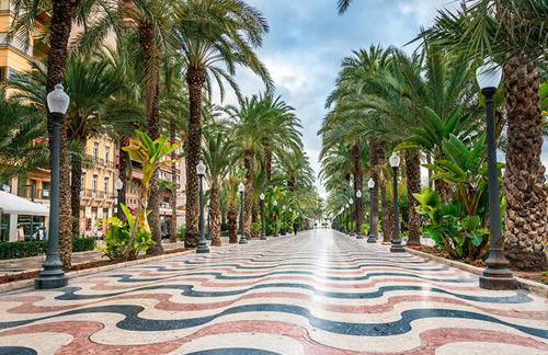 The Alicante Old Town artist workshop, Impressive rooftop, terrace with amazing city views and sea views, BBQ, Air conditioner, Wifi - Foto 57