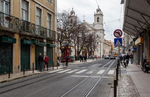 Chic 1-Bedroom in Cais do Sodré - Modern and Central - Photo 24