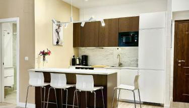 Home 120, Mansion Alhamar - Photo 3