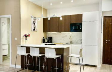 Home 120, Mansion Alhamar - Photo 3