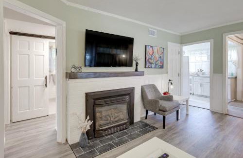 Less Than 2 Mi to Beach Cozy Cottage with Patio on Cape Cod - Photo 16