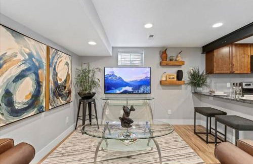 Whole House Relaxing Oasis by Fitzsimmons Campus - Photo 34