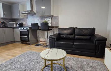 Reardon near warwick hospital, free parking, fast wifi, sleeps 5 - Foto 4