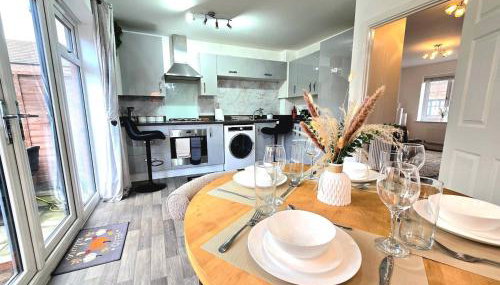 The Charm Luxury House - 8mins to NEC, Birmingham Airport - Foto 5, stove