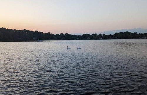 Cozy cottage on peaceful lake - Foto 30