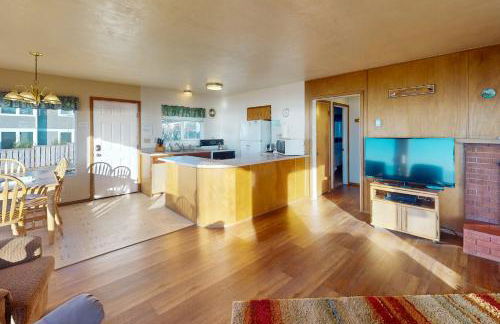 Ocean Vista Cottage - Photo 7