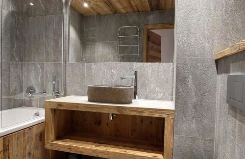 Appartement d'exception avec cheminée et home cinéma à Val-d'Isère - FR-1-694-442 - Foto 5