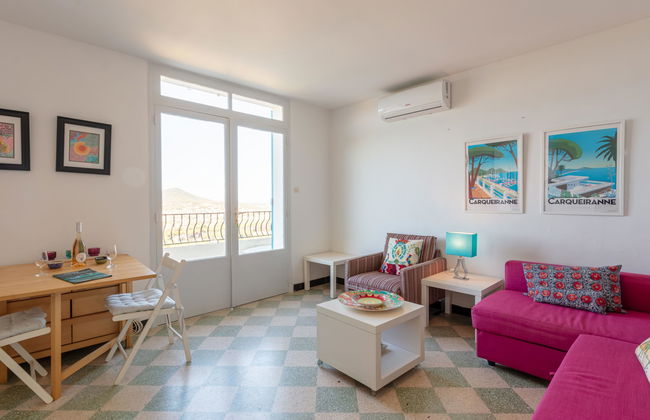 1 bedroom Apartment in Carqueiranne with terrace - Photo 4