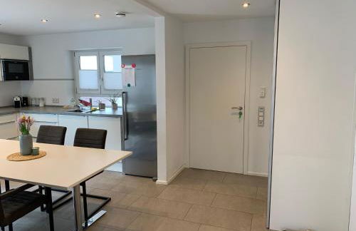 FeWo Lina - Komfortwohnung mit Badewanne, Kamin & Klima - Foto 8