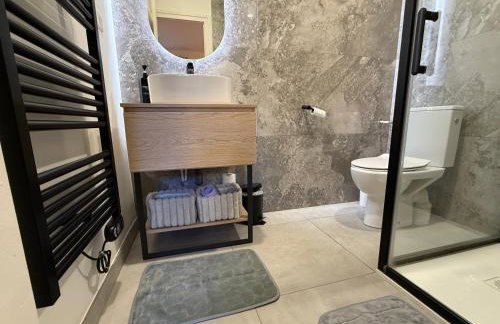 Cocon rénové près du tram - Photo 42