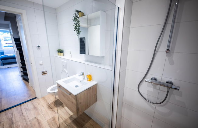 Souterrain 2BR Serviced Apartment - Photo 60