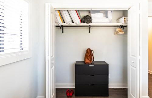 Stylish 2BR 1 Mile From Downtown And The Aquarium - Foto 45