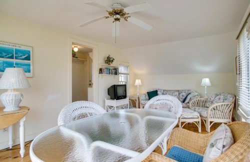 Walk to Beach Chatham Gem with Ocean-View Sunroom! - Foto 10