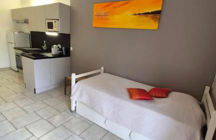 APPARTEMENTS DANS VILLA EN REZ DE JARDIN - Foto 46