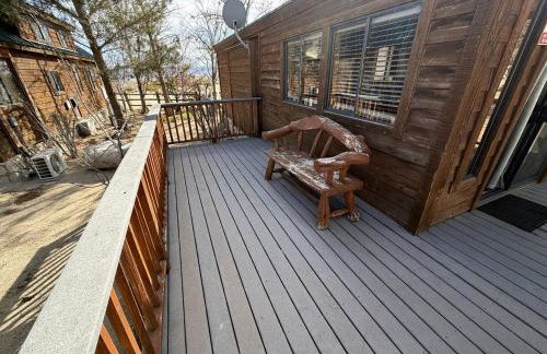 Cozy Mountain-Style Cabin with Scenic Sierra Nevada Views Near Lone Pine, California - Foto 5