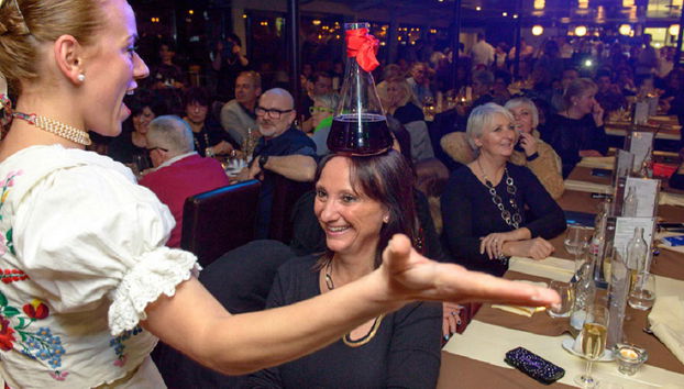 Croisière avec opérette et spectacle folklorique avec dîner et boissons en option - Photo 4