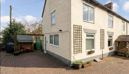 Smithy Bank Cottage - with free parking! - Foto 1