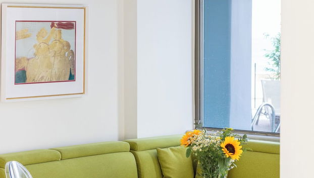 Coin salon dans le hall