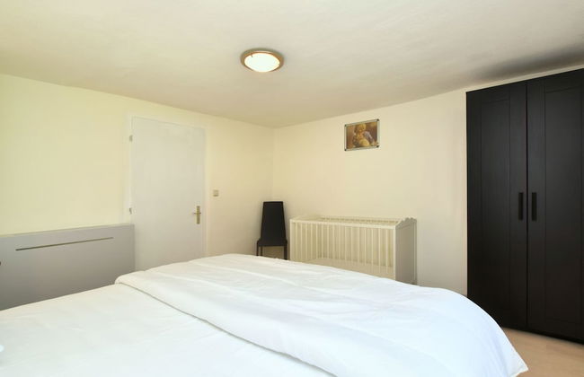 Holiday Home in Saint Vith With Terrace - Photo 5