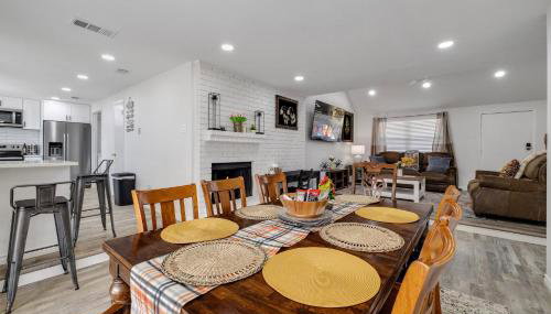 Frisco Getaway Hometel w the Spa and Outdoor Kitchen - Foto 5