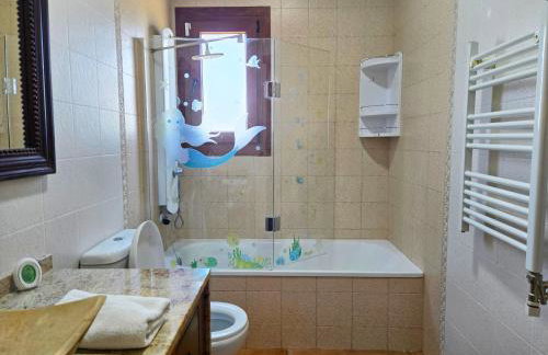 Villa Relax, 10 pax piscina, barbacoa privada, 15km lloret de mar - Foto 39