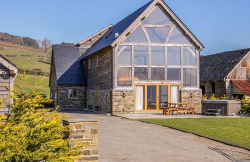 The Hayloft - Photo 1