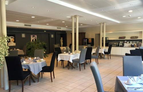 HOTEL CERISE - LES SOURCES Luxeuil-les-Bains - Foto 11