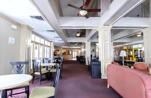 Whimsical Condo 1.5M from Disney - Foto 22