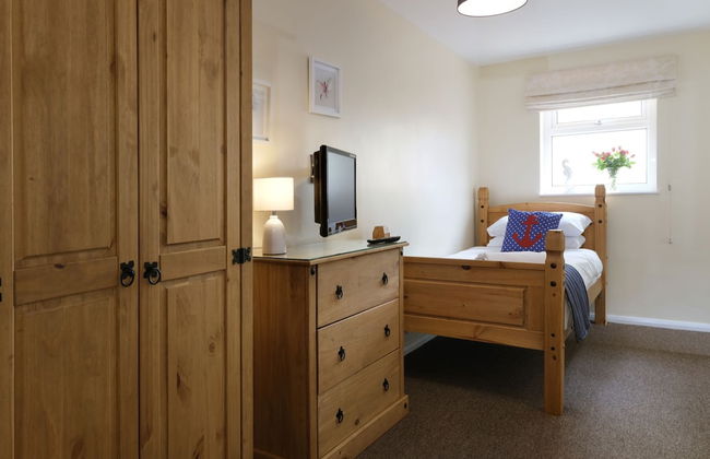 Beachside Suites - Photo 14