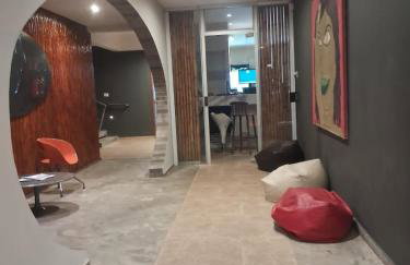 FLAT ENCANTADOR A UM PASSO DA PRAIA - Foto 56