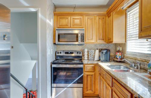 5 Mi to Trussville Birmingham Home with Balcony - Photo 11