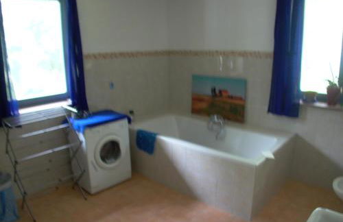 Gästezimmer Ferienwohnung VILLA ALEXA, mit Wallbox - Foto 5