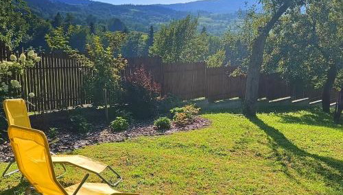 Chata pod Mogielicą - klimatyczny dom na wyłączność z ogrodem i widokiem na góry - Foto 3, Garden, sunbed, Garden view
