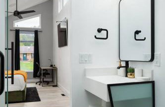 Serene Oasis Near Rock River - Foto 32