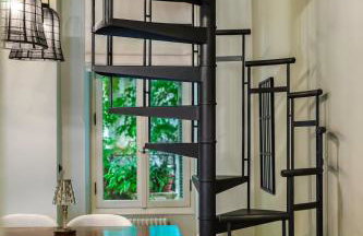 A Majestic Oasis in Keramikos, the Heart of Athens - Foto 6