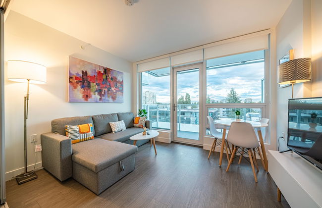 Charming Oasis Close to Airport & Downtown - Photo 7