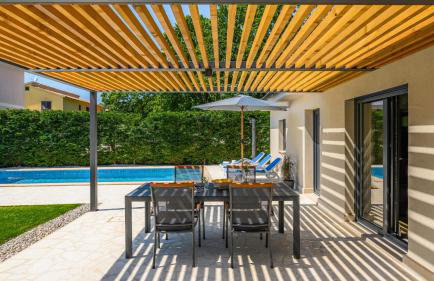 Beautiful Villa Lakora with pool in Porec - Photo 21